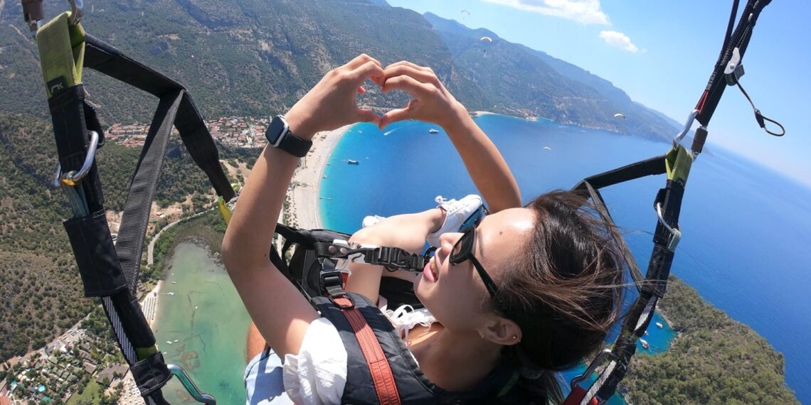 Ölüdeniz’de Yamaç Paraşütü