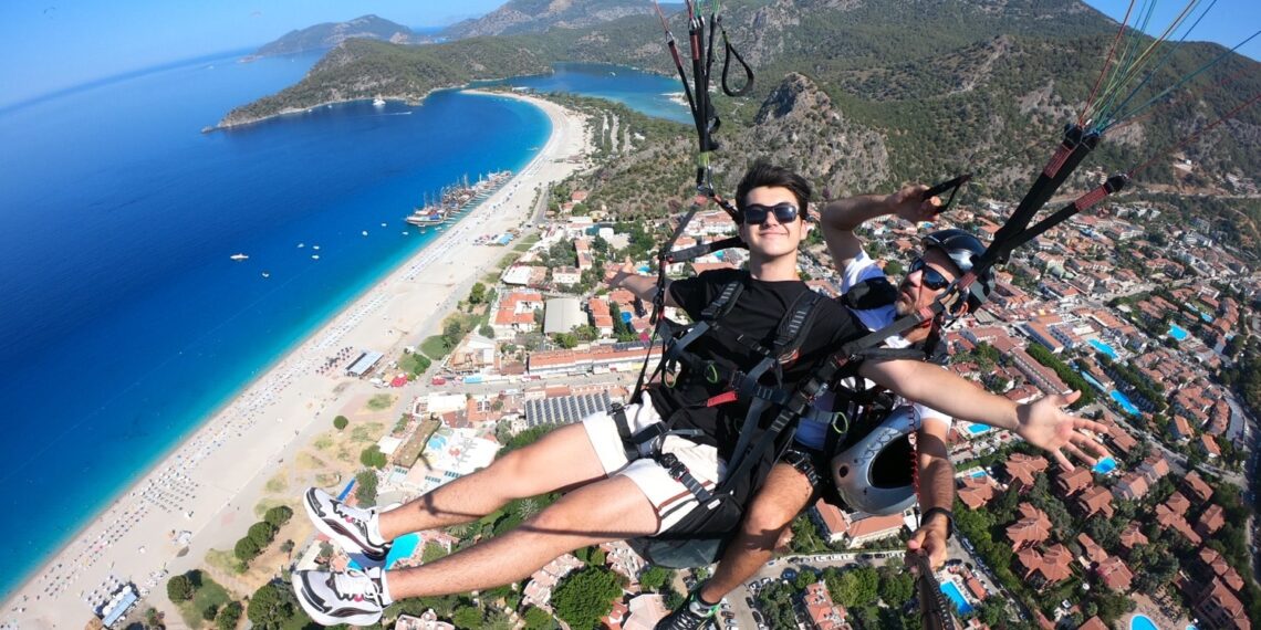 Yamaç Paraşütü Nedir ve Ekipmanları Nelerdir?