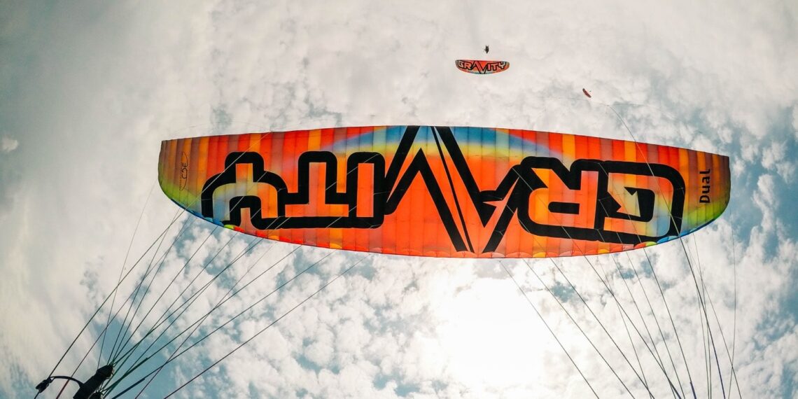 Tandem Yamaç Paraşütü: Adrenalin Dolu Bir Macera